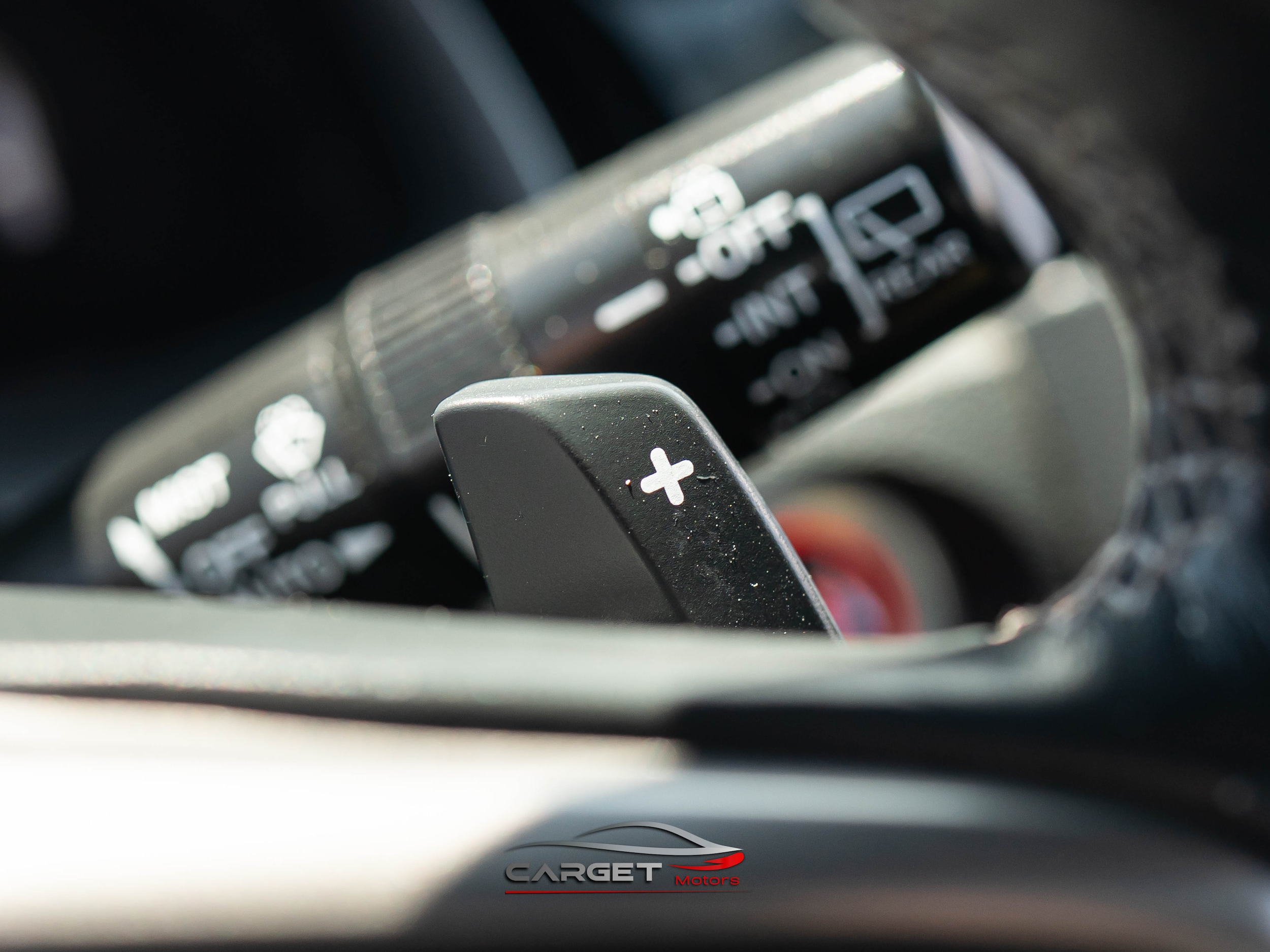 Vehicle image 25 of 48