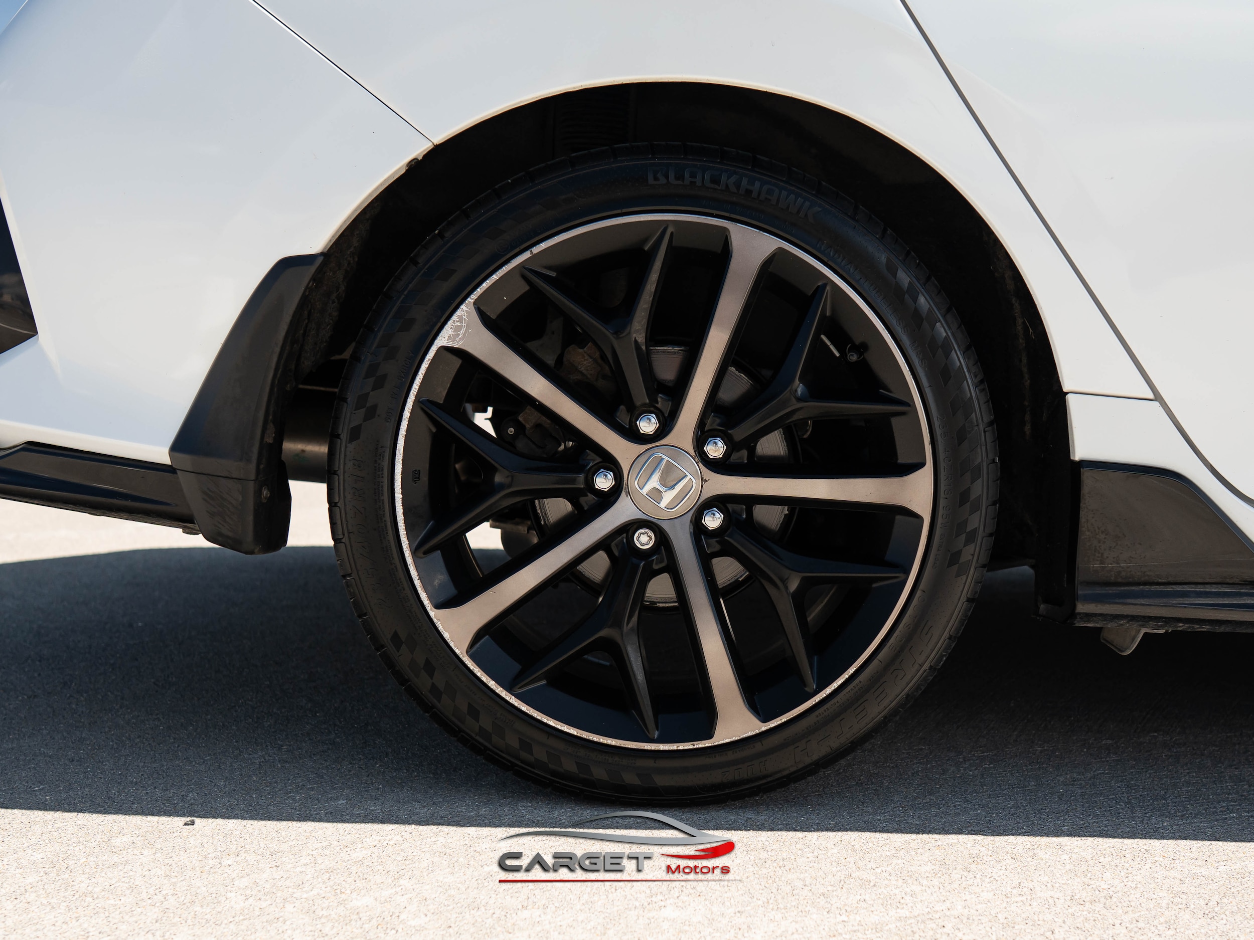 Vehicle image 11 of 48