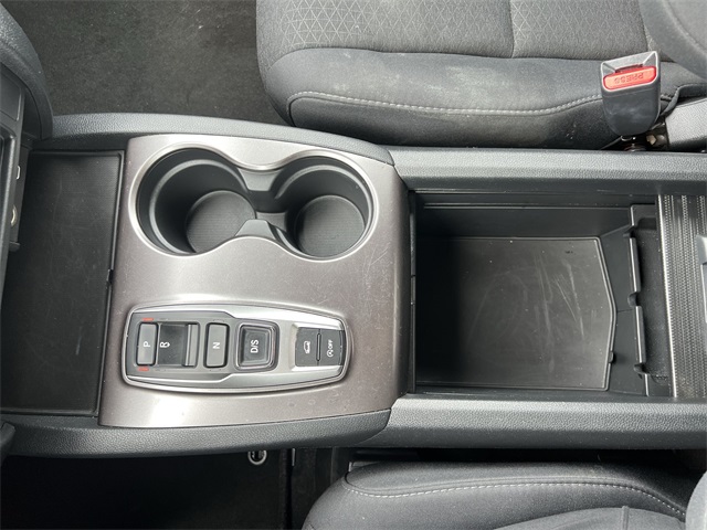 Vehicle image 22 of 24