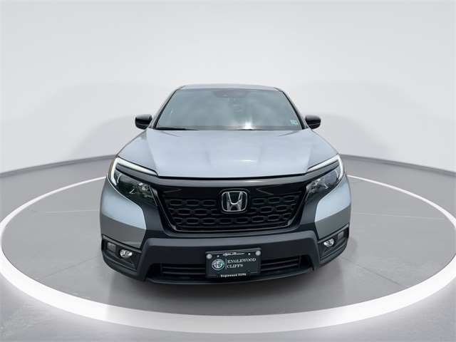 Vehicle image 2 of 24