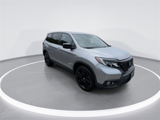 Vehicle image 5 of 24
