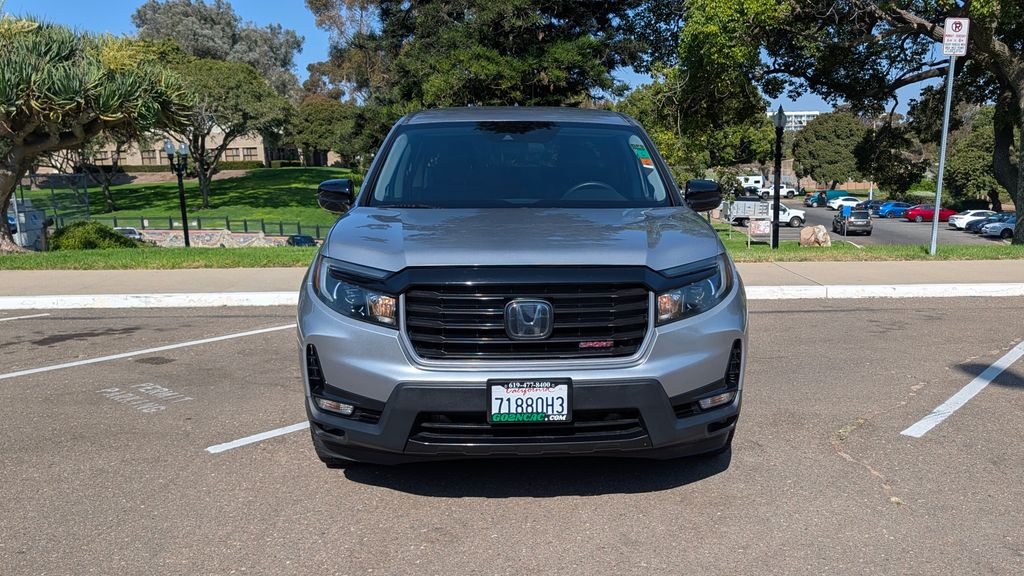 2021 Honda Ridgeline Sport Image 2 of 30