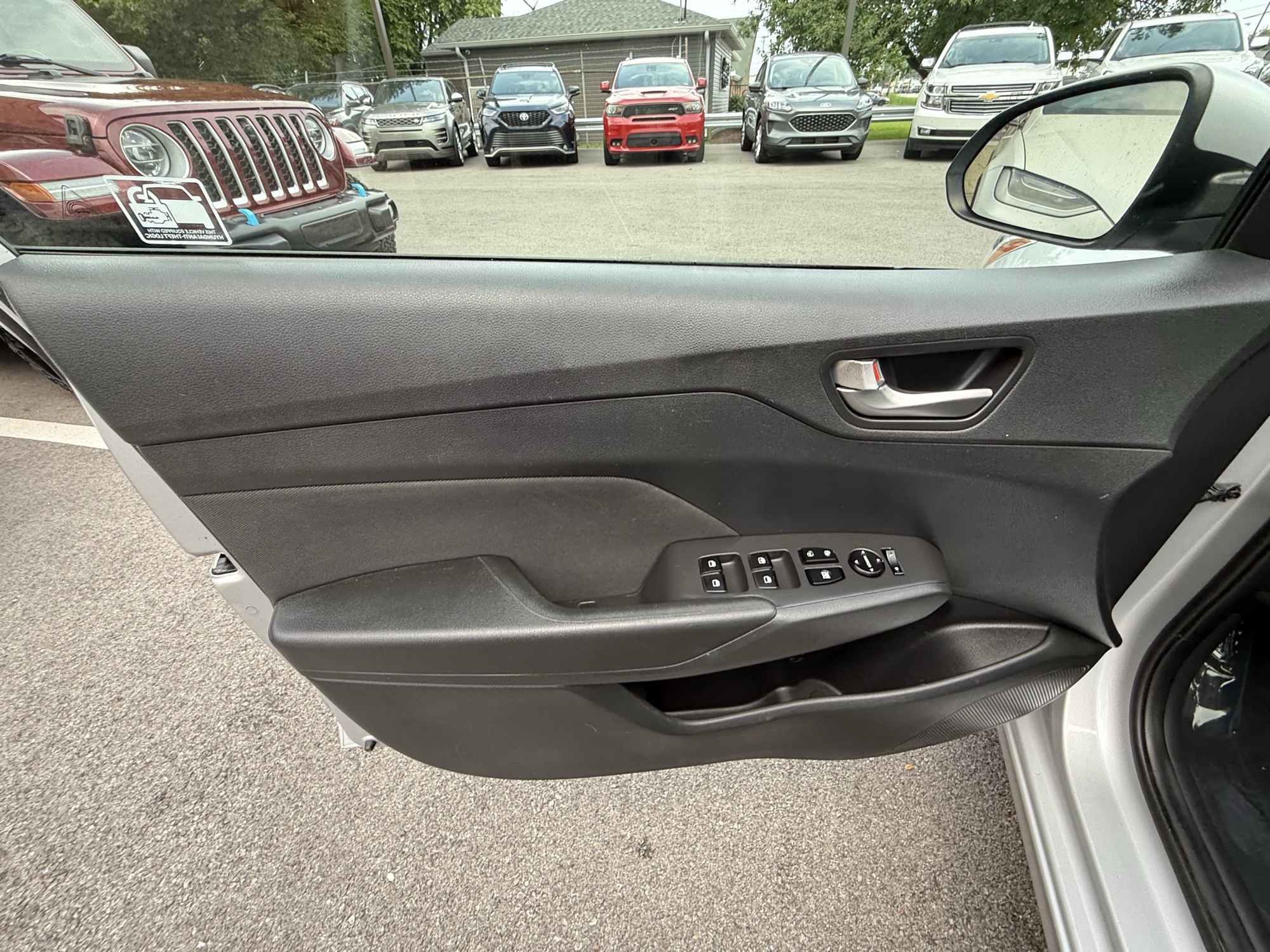 2021 Hyundai Accent SE Image 19 of 20