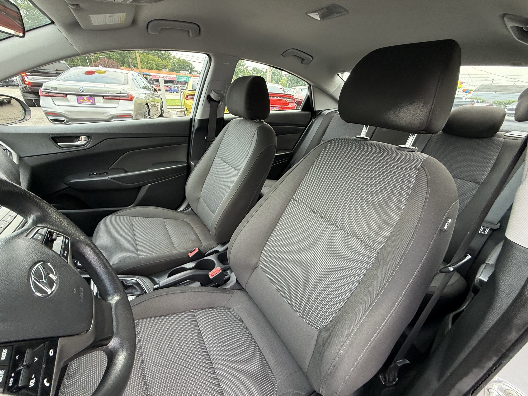 2021 Hyundai Accent SE Image 12 of 20