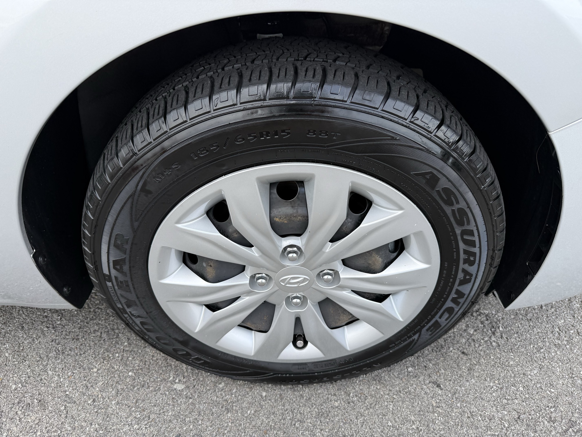 2021 Hyundai Accent SE Image 10 of 20