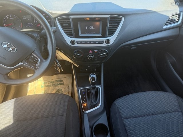 Vehicle image 19 of 31