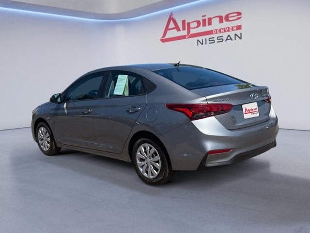Vehicle image 9 of 31