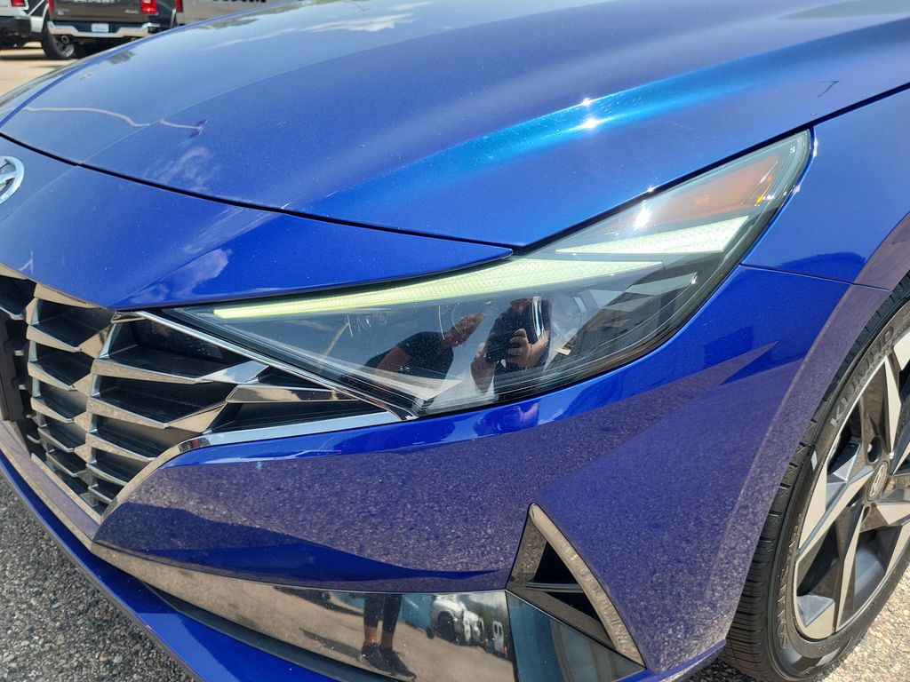 Vehicle image 6 of 30