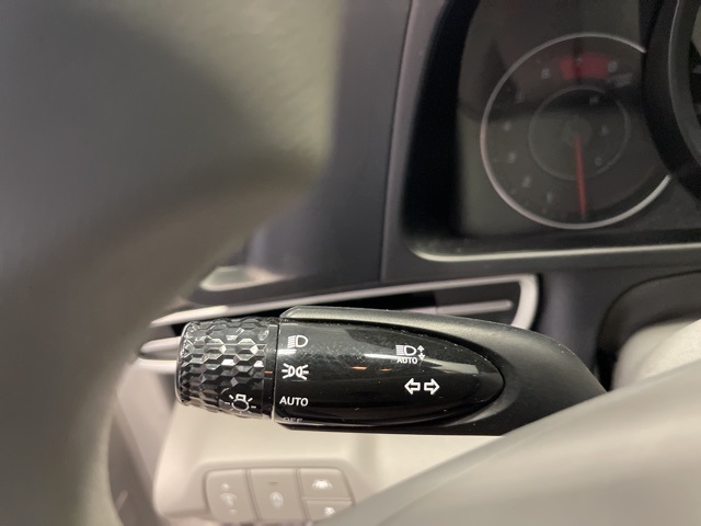 Vehicle image 29 of 39