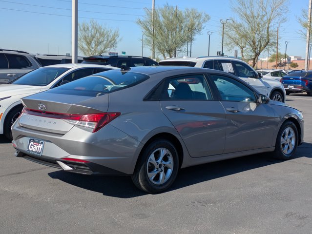2021 Hyundai Elantra SE Image 6 of 31