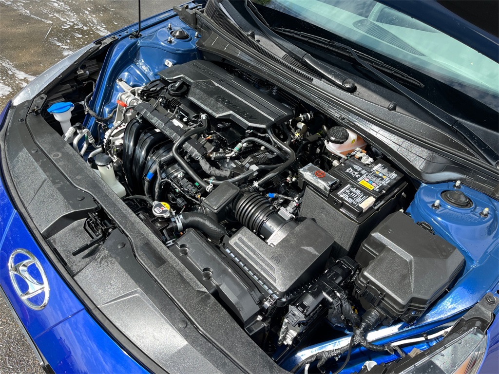 Vehicle image 34 of 37