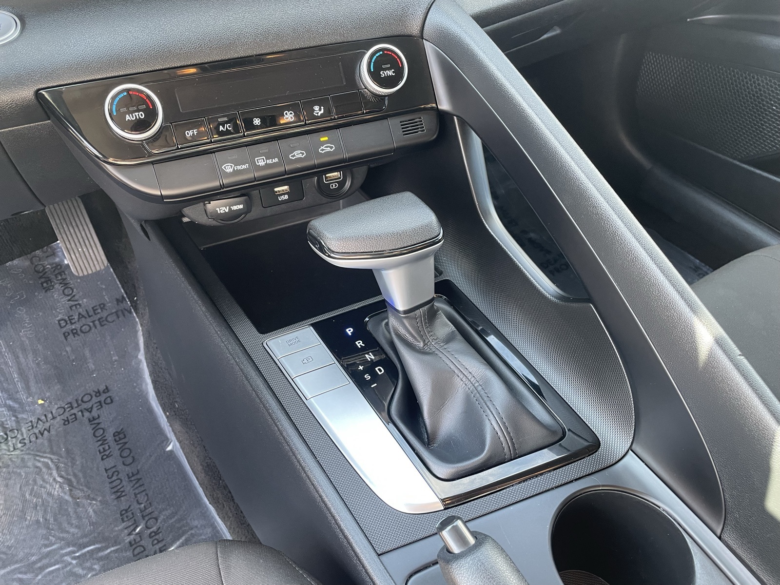 Vehicle image 31 of 34