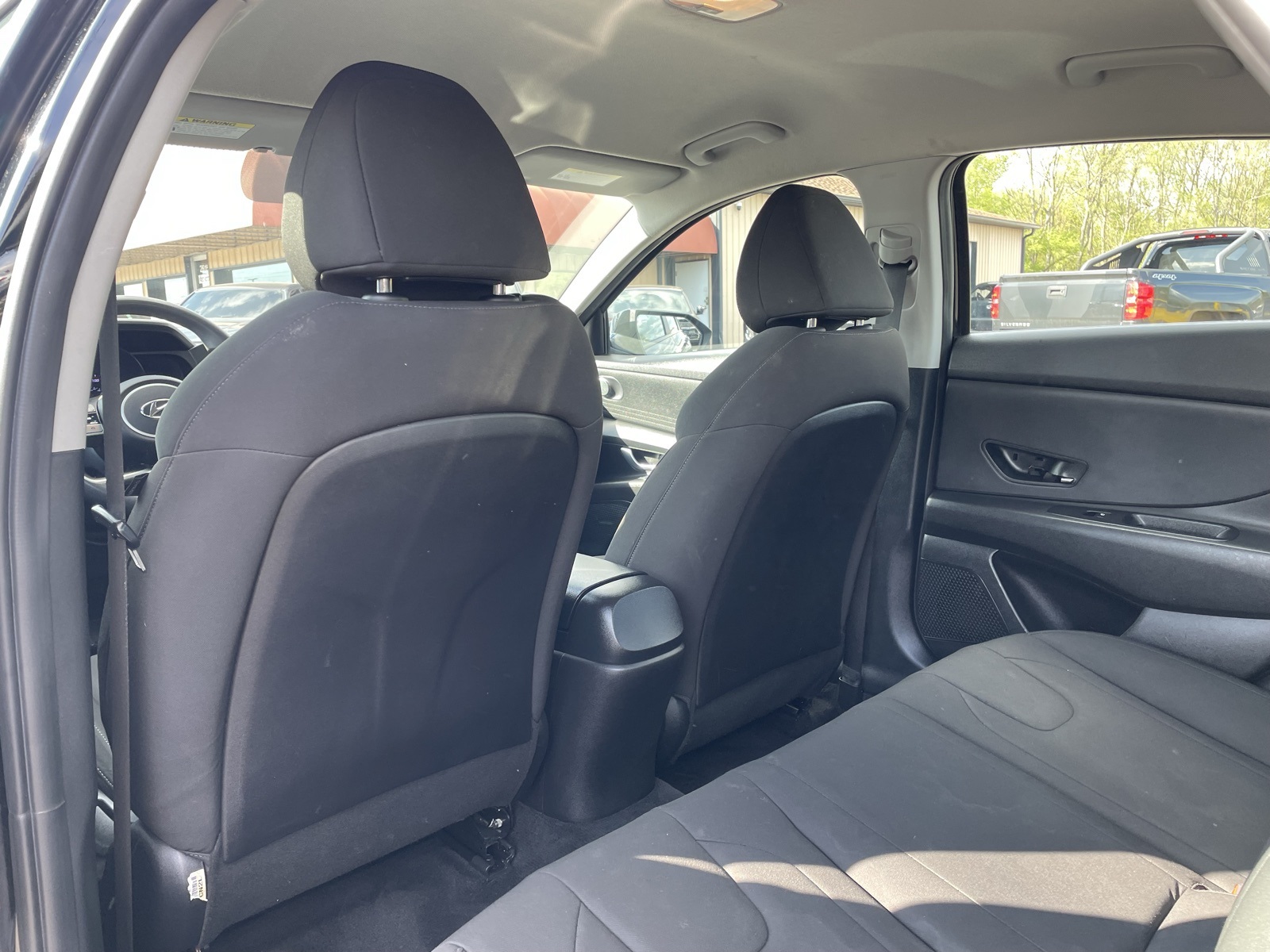 Vehicle image 14 of 34