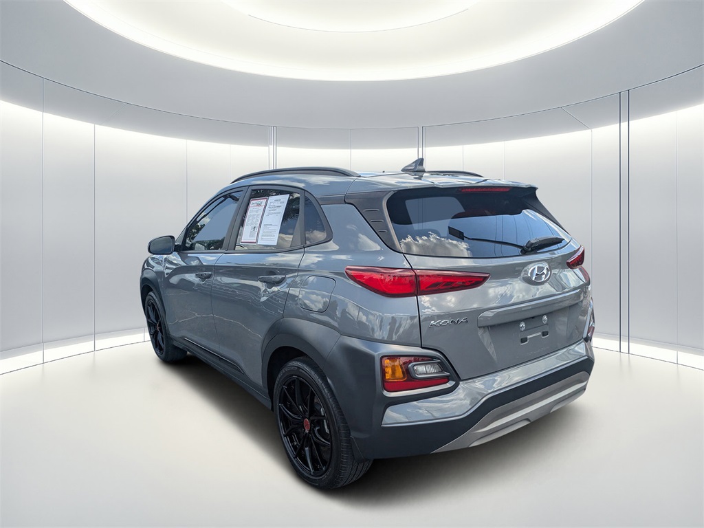Vehicle image 8 of 31