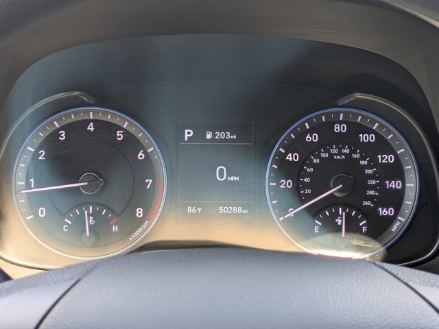 Vehicle image 21 of 24