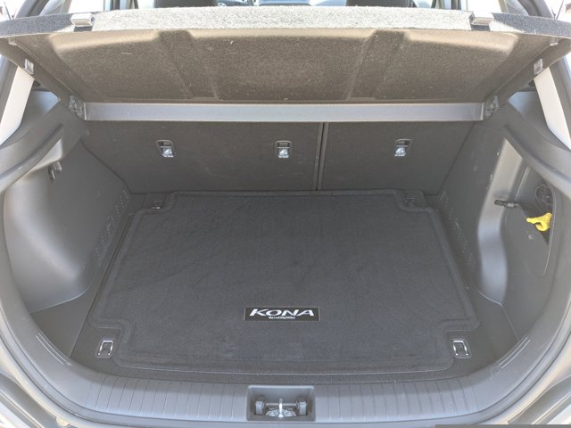 Vehicle image 16 of 24