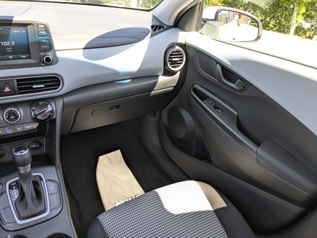 Vehicle image 12 of 24