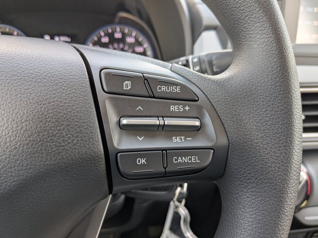 Vehicle image 19 of 24