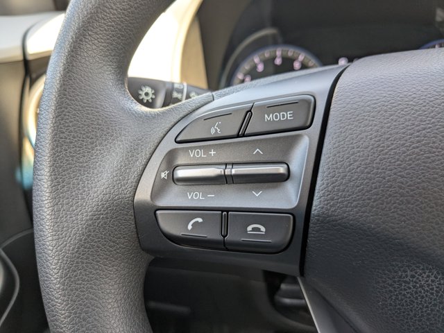 Vehicle image 18 of 24