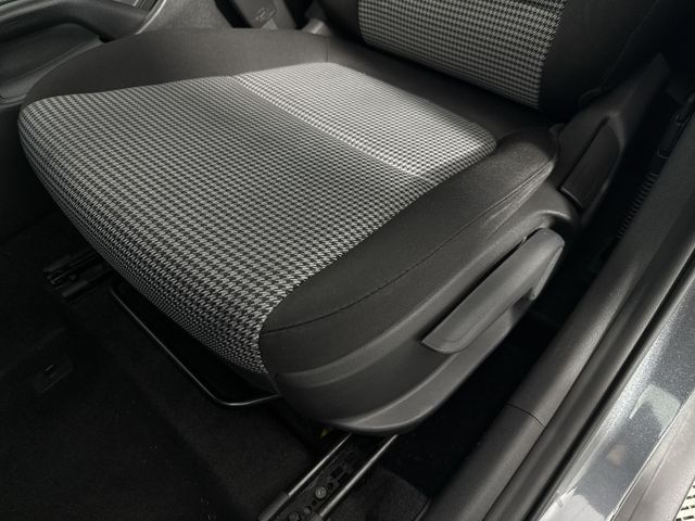 Vehicle image 44 of 50