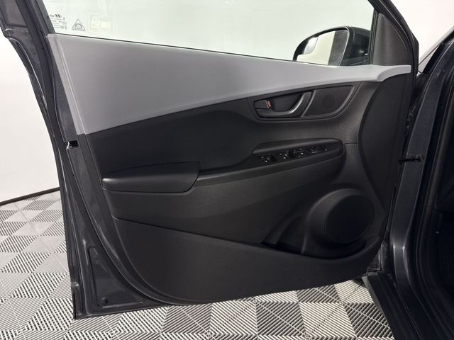 Vehicle image 43 of 50