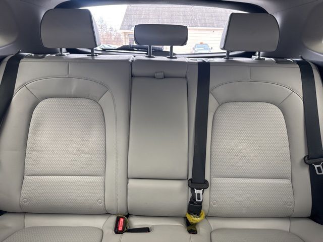Vehicle image 14 of 24