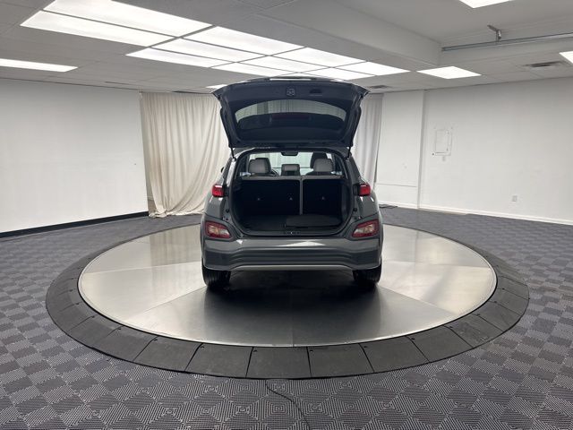 Vehicle image 8 of 24