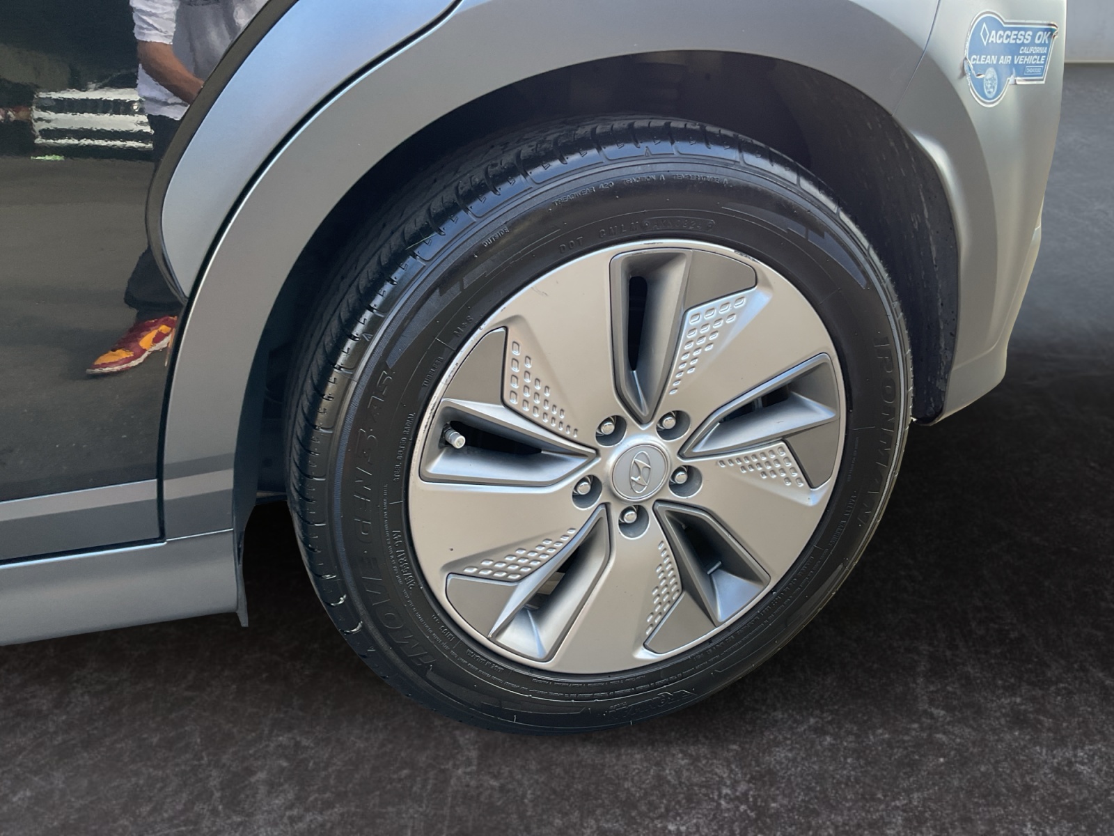 2021 Hyundai Kona Electric SEL Image 11 of 28