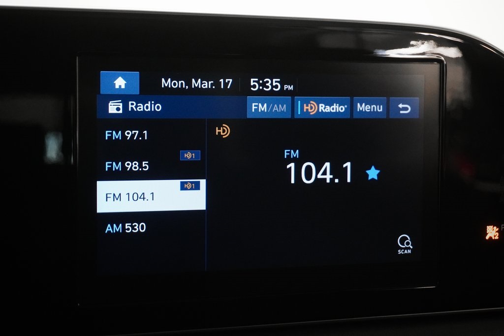 Vehicle image 22 of 26