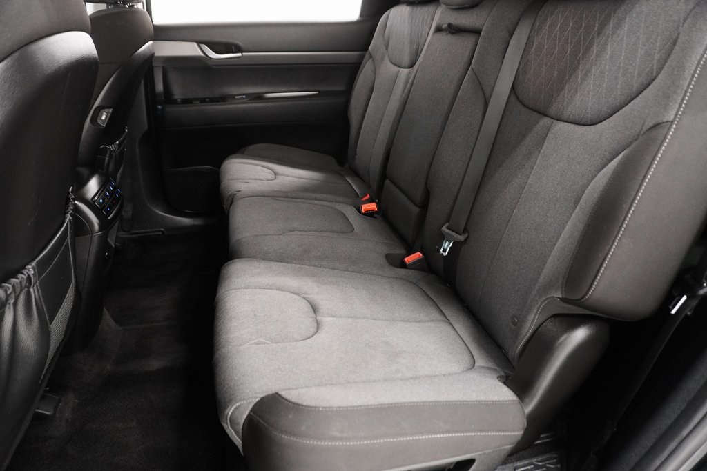 Vehicle image 15 of 26