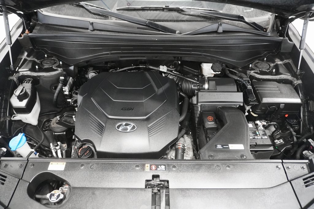 Vehicle image 8 of 26