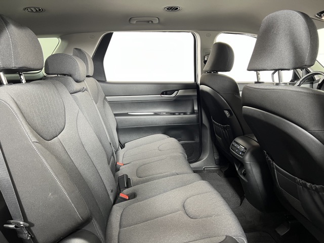 Vehicle image 15 of 37