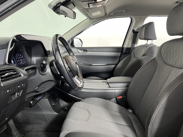 Vehicle image 10 of 37