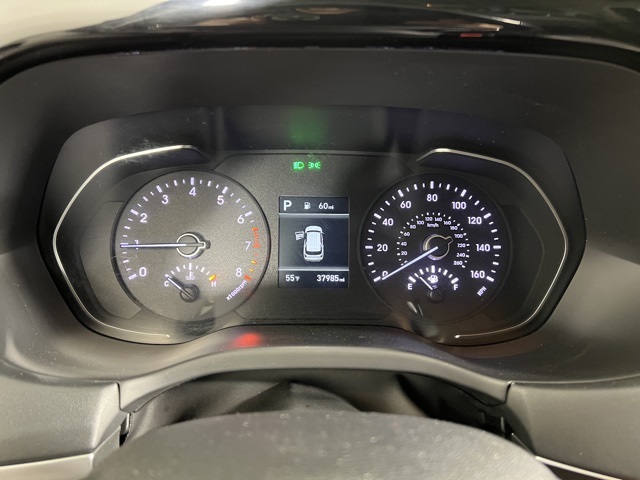 Vehicle image 26 of 37