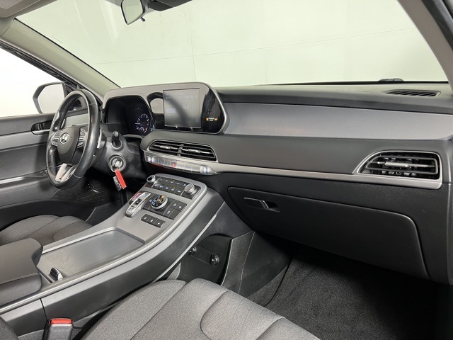 Vehicle image 20 of 37