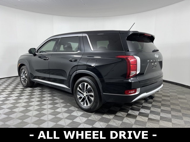 Vehicle image 4 of 37