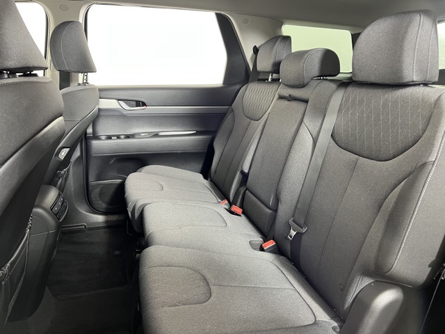 Vehicle image 13 of 37