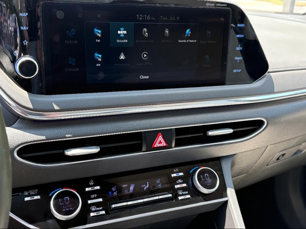 Vehicle image 16 of 24