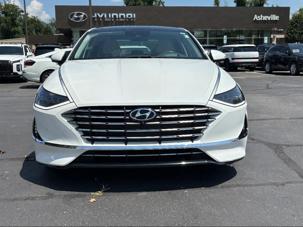 Vehicle image 1 of 24