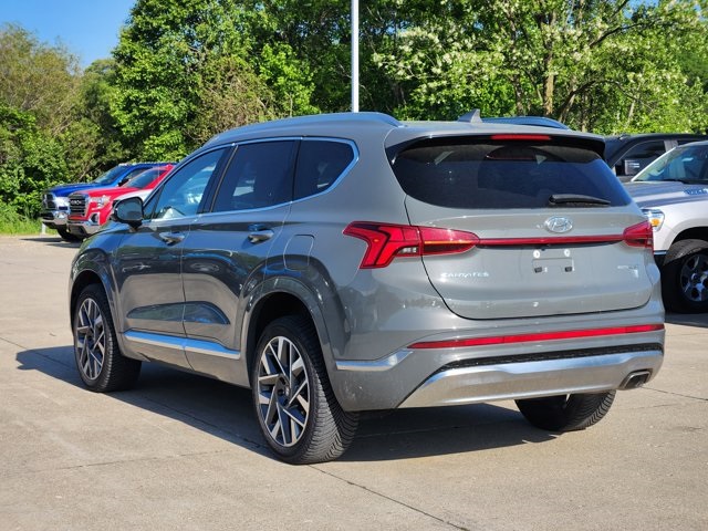 Vehicle image 7 of 32