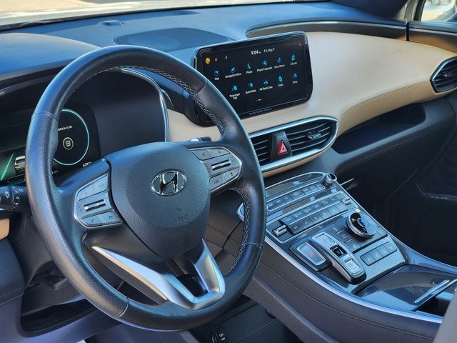 Vehicle image 26 of 32