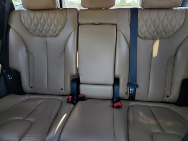 Vehicle image 31 of 32