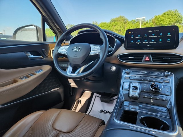 Vehicle image 23 of 32