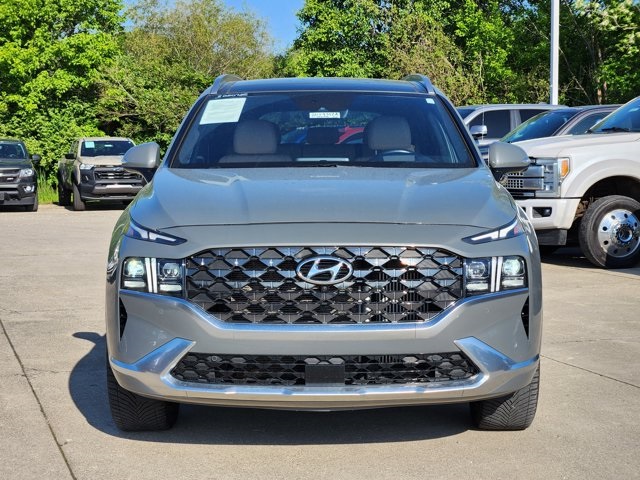 Vehicle image 2 of 32