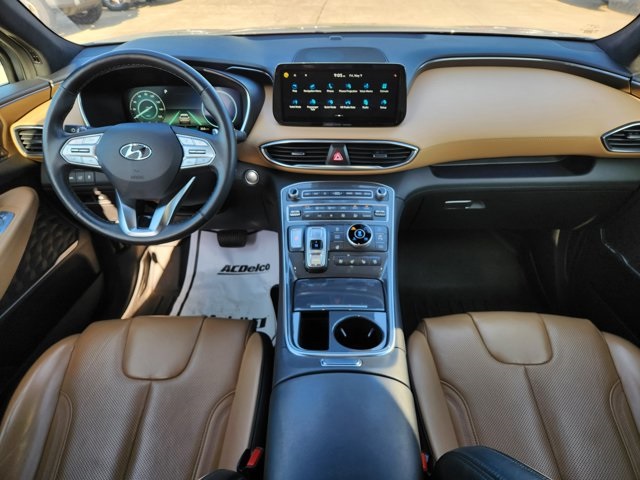 Vehicle image 17 of 32