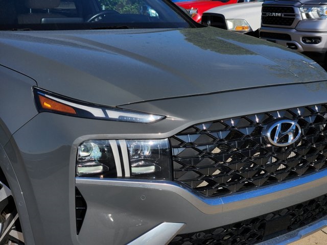Vehicle image 22 of 32