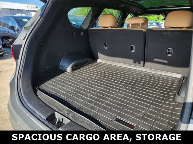 Vehicle image 14 of 32