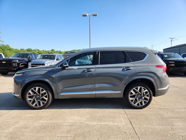 Vehicle image 8 of 32