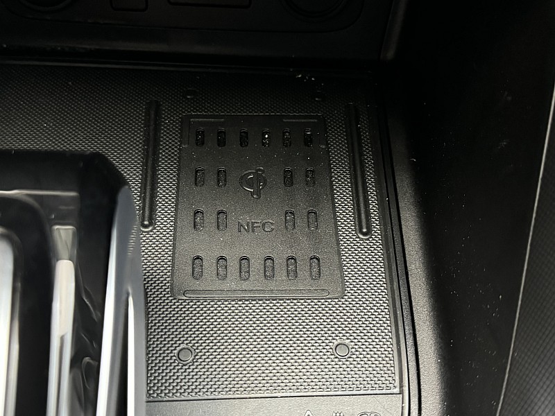 Vehicle image 36 of 41
