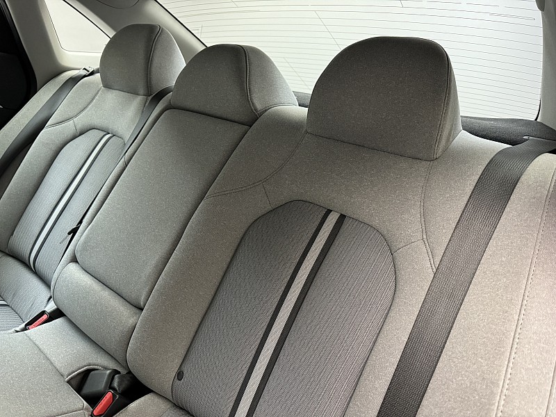 Vehicle image 16 of 41